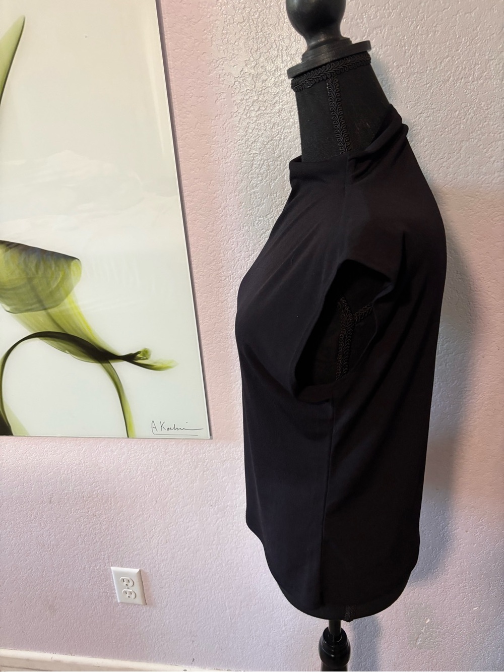 Shirt size medium - Picture 2 of 4